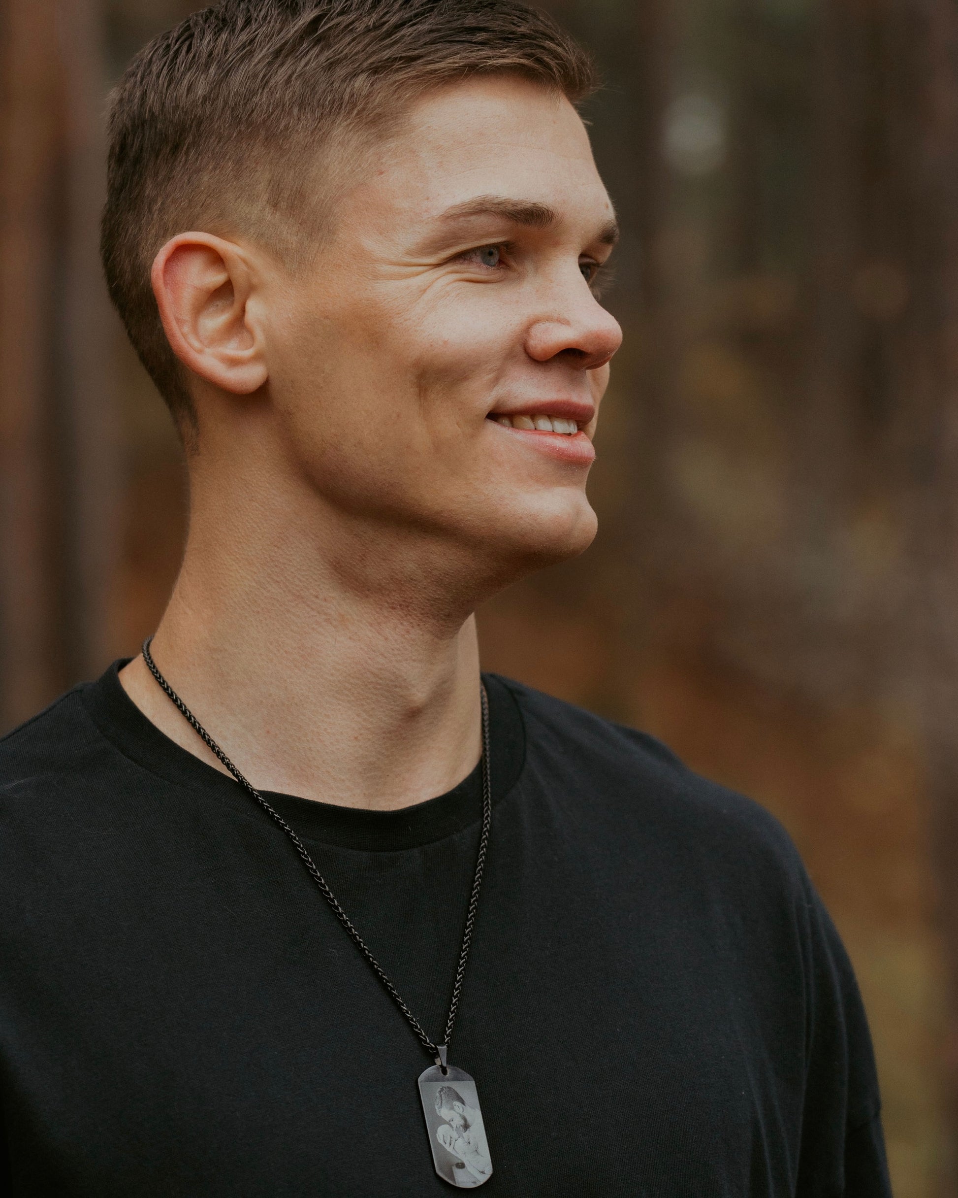 Personalizēta kaklarota vīrietim