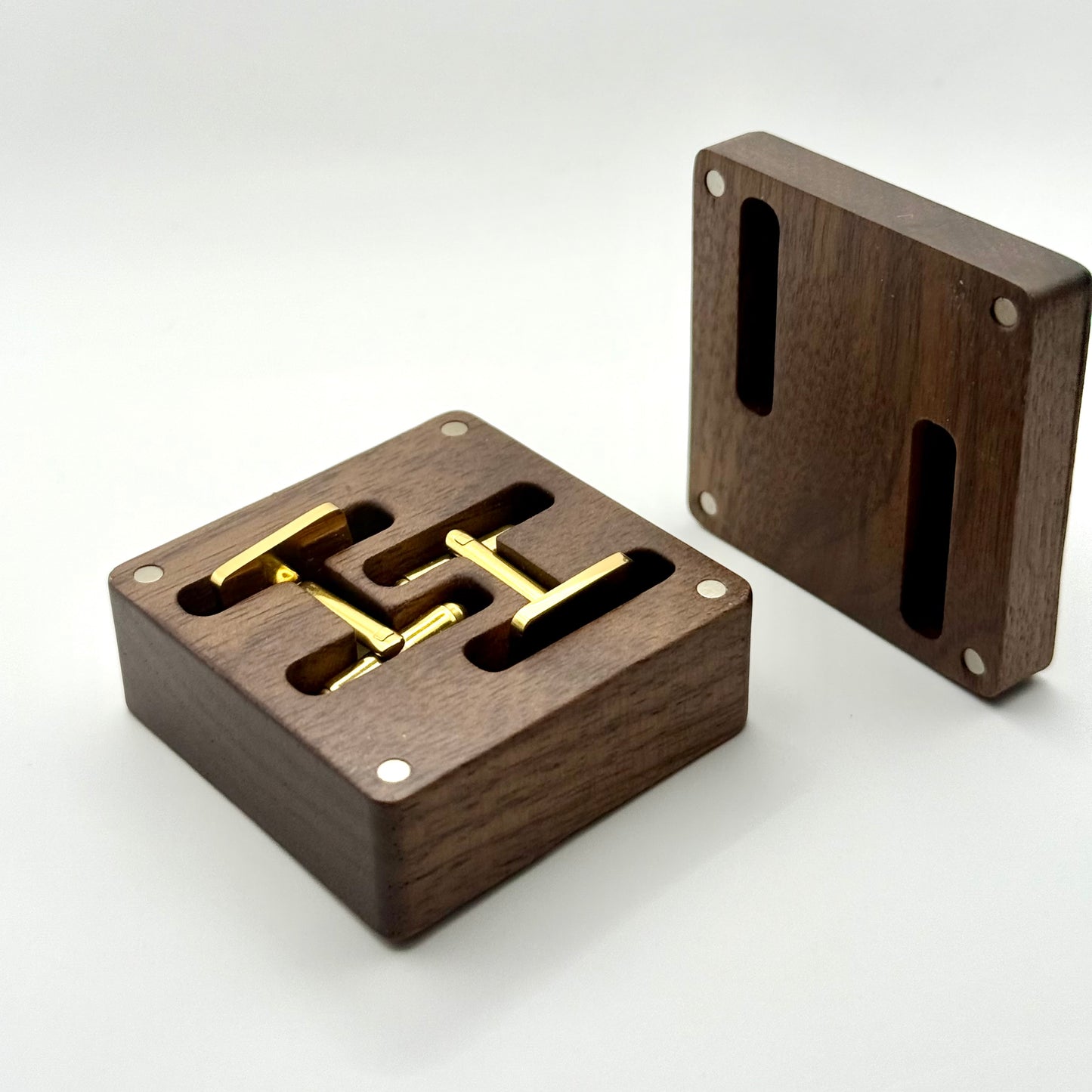 Aproču pogas ar personalizētu gravējumu