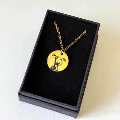 Mājdzīvnieka piemiņas kaklarota zelta krāsā