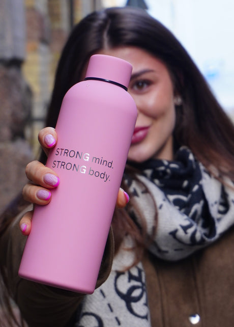 Personalizēts termoss rozā krāsā