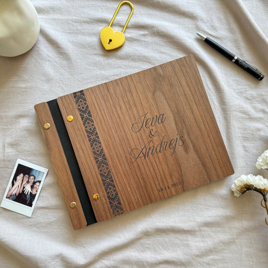 Viesu grāmata kāzām personalizēta