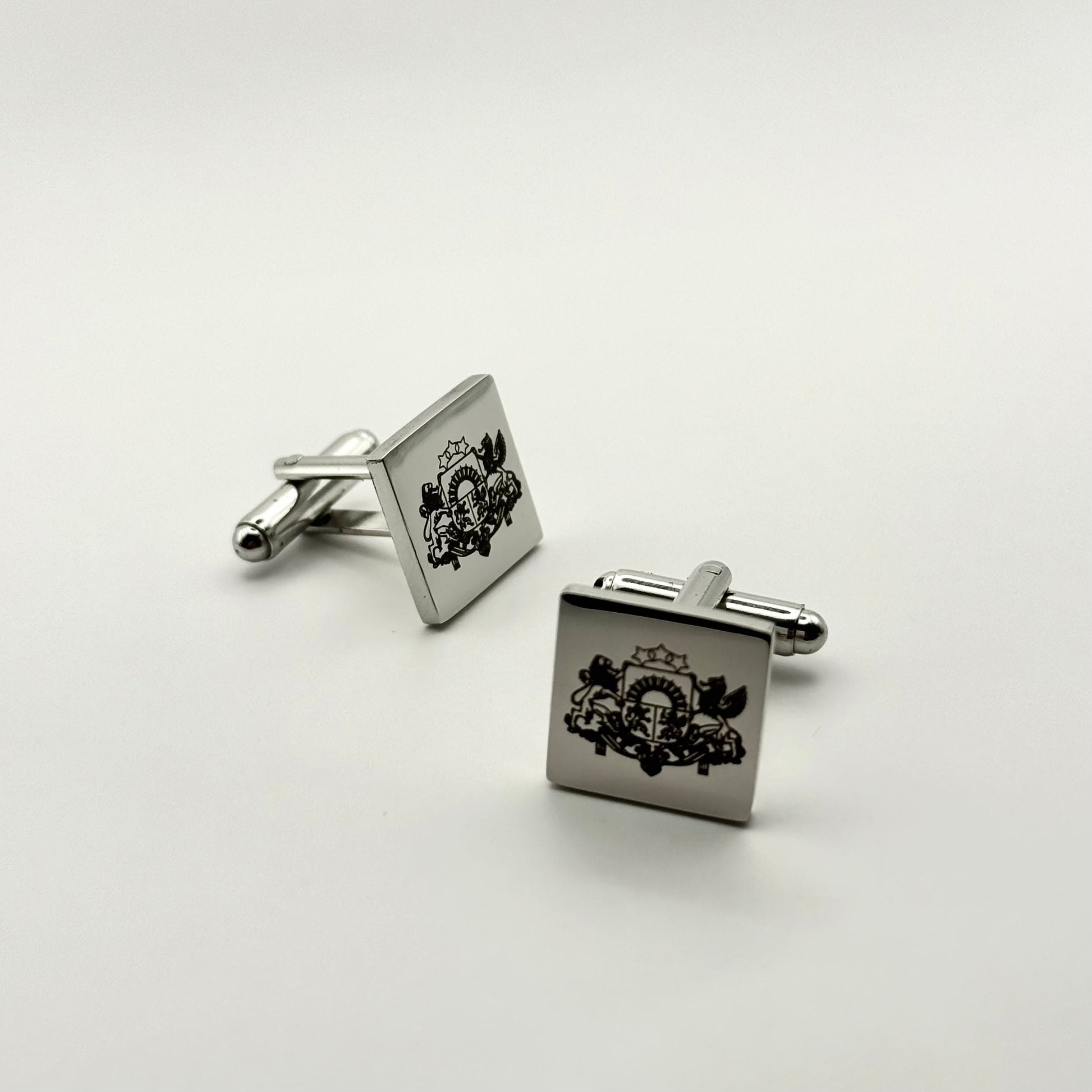 Aproču pogas ar gravējumu no nerūsējošā tērauda, vīriešu aksesuārs