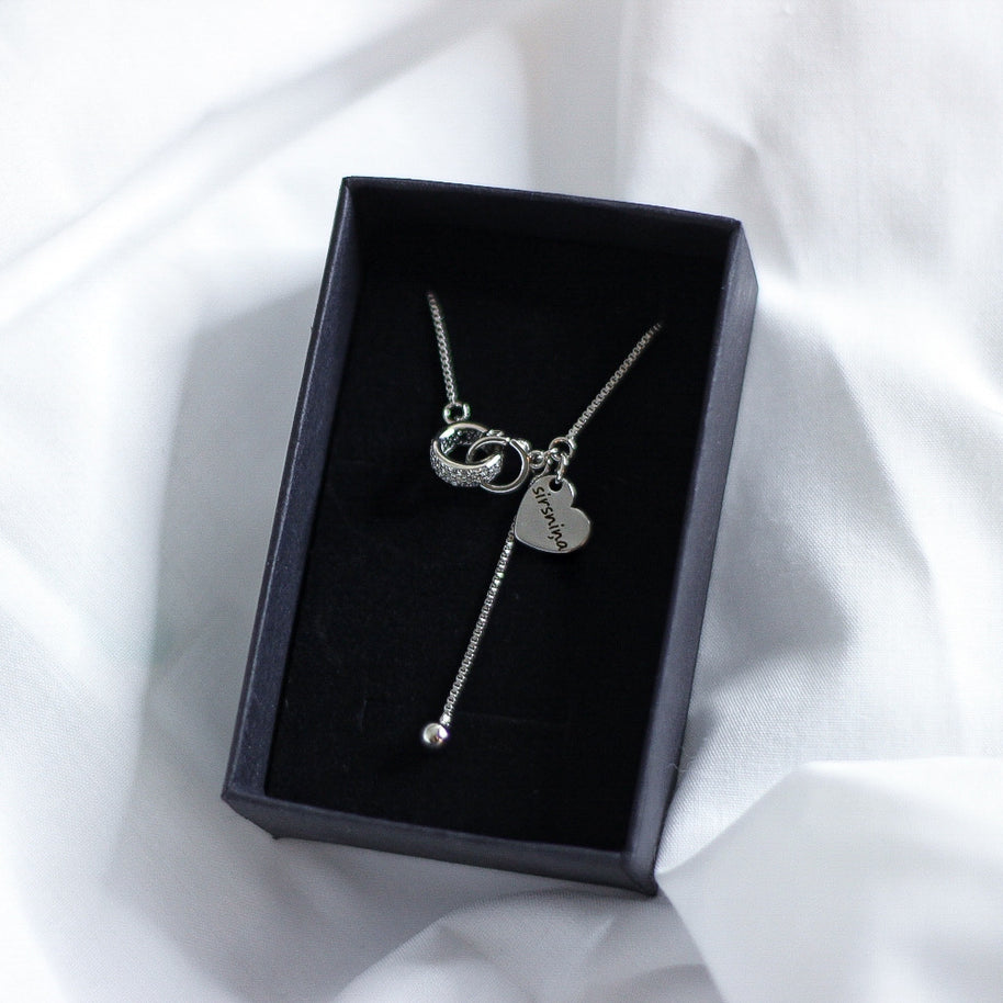 Kaklarota sievietēm AMOR sudraba krāsas ar dāvanu kastīti